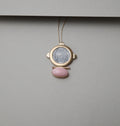 Broche/collier Ezzie Coin (quartz rose)